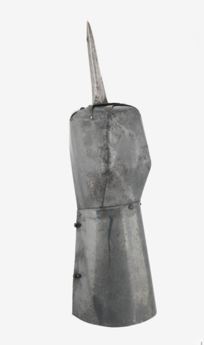 WW1 gauntlet dagger 