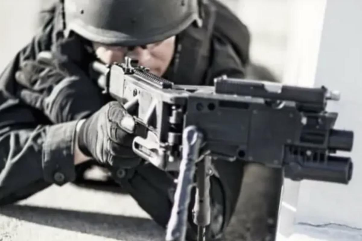 Corner shot rifle